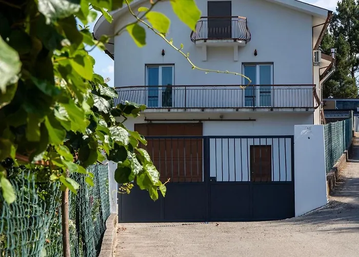 Dom wakacyjny Refugio Do Varosa *